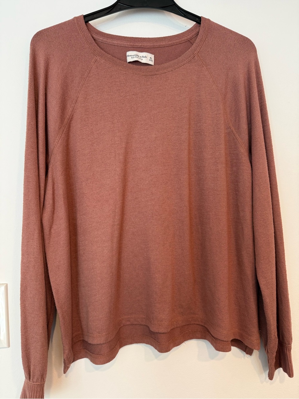 Abercrombie & Fitch Long Sleeve Crewneck Sweater in Rust
